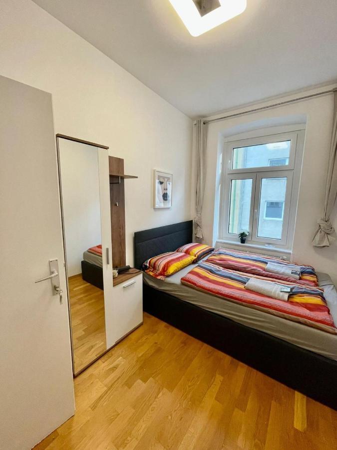 Ferienwohnung Deluxe Studio 3P Th Wien Exterior foto